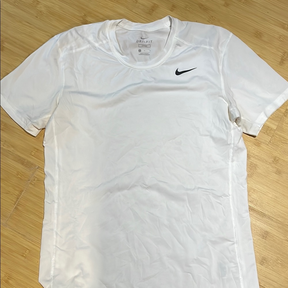 Nike White Short Sleeve Tee FITTED
